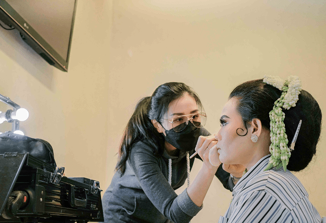5+ Jasa Makeup Artist (MUA) Terbaik di Lokpaikat, Tapin
